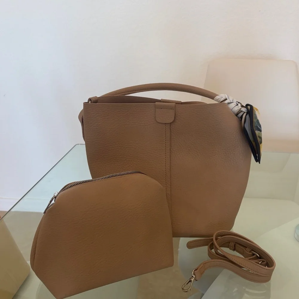 Elegant Tan Tote Vegan Bag